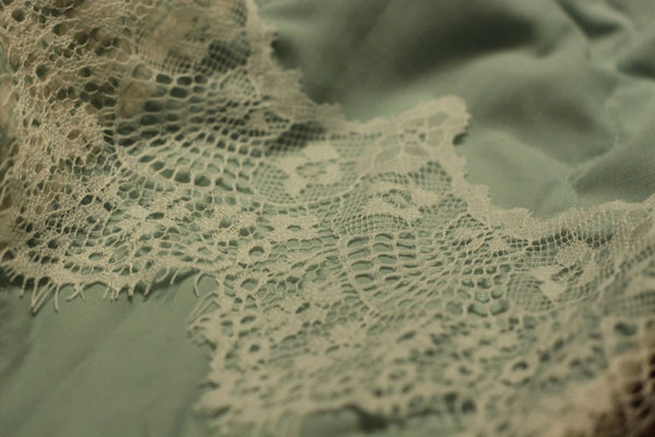 White Elastic Lace Trim: 5 Inch Soft Stretch Ribbon