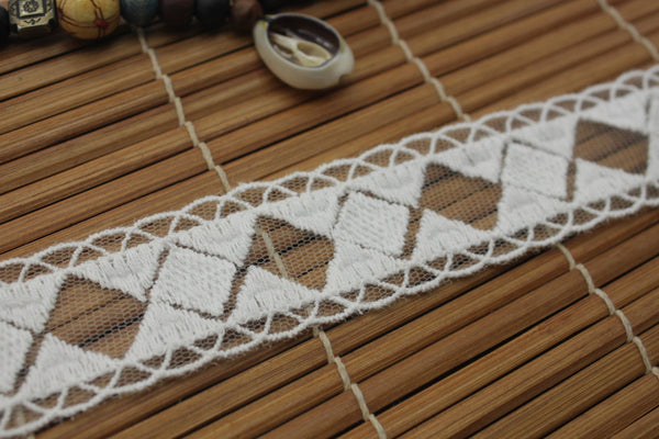 White Cotton Lace Ribbon: Embroidered Diamond Pattern, 1 1/4" Wide