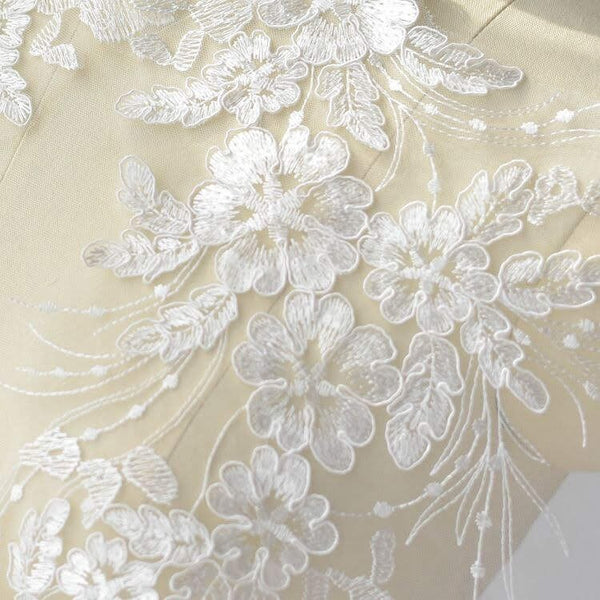 Floral Lace Applique Pair: Elegant Wedding Gown Trim
