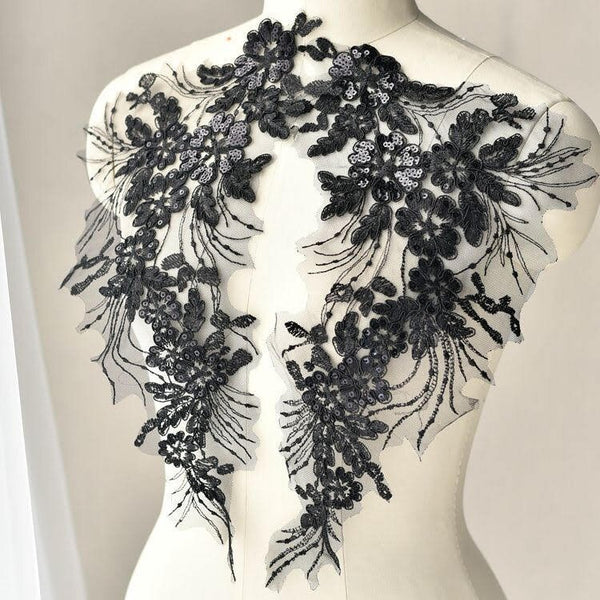 Floral Lace Applique Pair: Elegant Wedding Gown Trim
