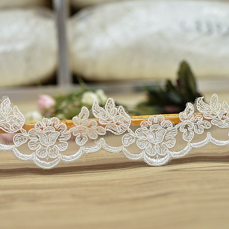 Floral Bridal Lace Trim: Off-White Wedding Veil DIY