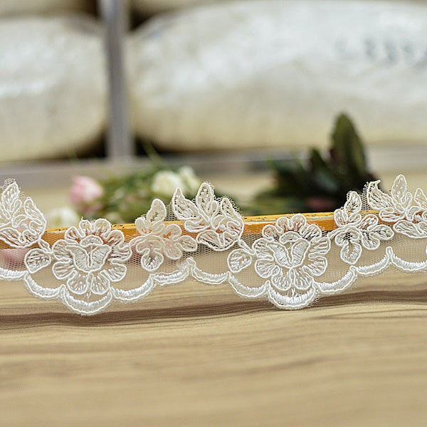 Floral Bridal Lace Trim: Off-White Wedding Veil DIY