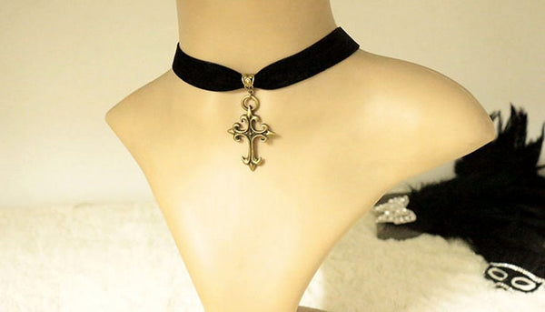 Black Velvet Gothic Choker: Metal Lace Victorian Necklace