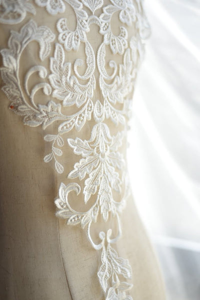 White Lace Applique: Bridal Bodice Piece (12.5x10.8 in)