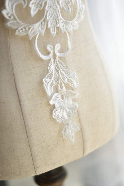 White Lace Applique: Bridal Bodice Piece (12.5x10.8 in)