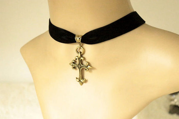 Black Velvet Gothic Choker: Metal Lace Victorian Necklace