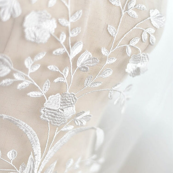 White Floral Lace Applique: Bridal Bodice Piece (17 3/8 x 12 1/4 in)