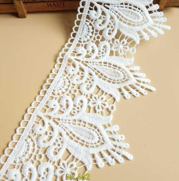 White Venice Lace Trim: Scalloped Victorian Guipure, 4 1/4" Wide