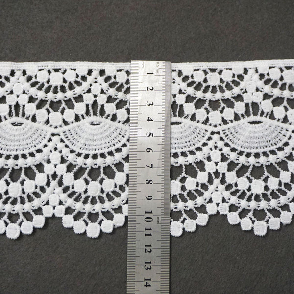 Off White Venice Lace Trim: Floral Scalloped Guipure Lace
