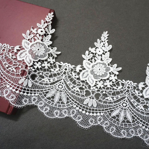 Off White Floral Venice Lace Trim - Scalloped Guipure Lace