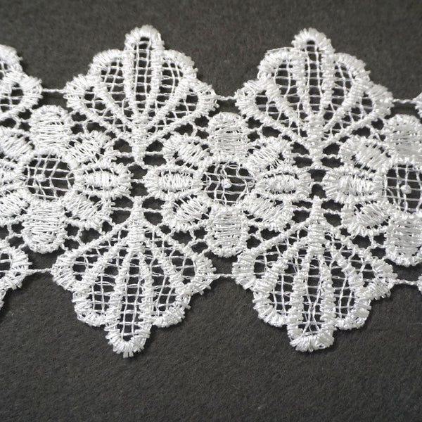Off White Floral Venice Lace Trim: 4-Inch Scalloped Guipure Lace