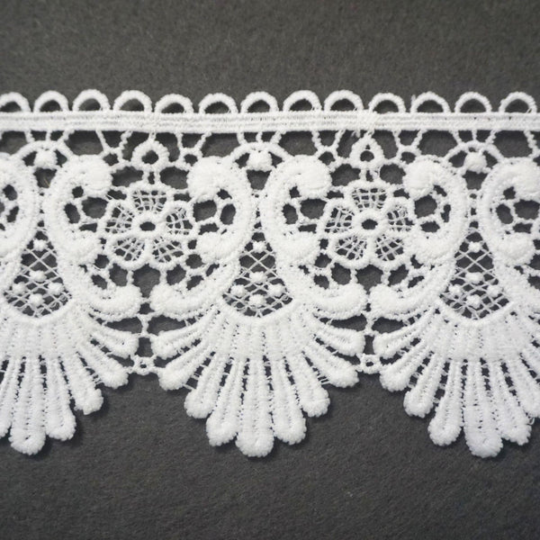 Off White Venice Lace Trim: Scalloped Bridal Guipure Lace