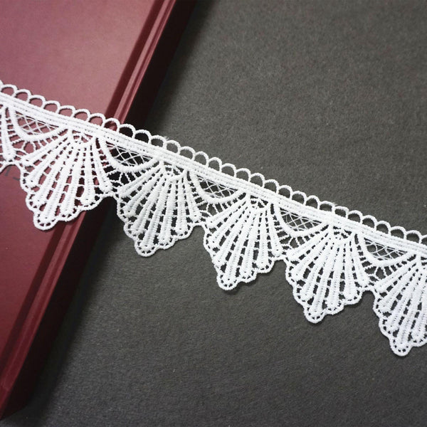 Off White Venice Scalloped Lace Trim - 2.5 Inch Bridal Guipure Lace