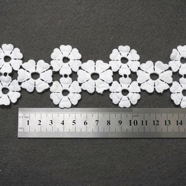 Off White Floral Venice Lace Trim: Scalloped Guipure Bridal Lace