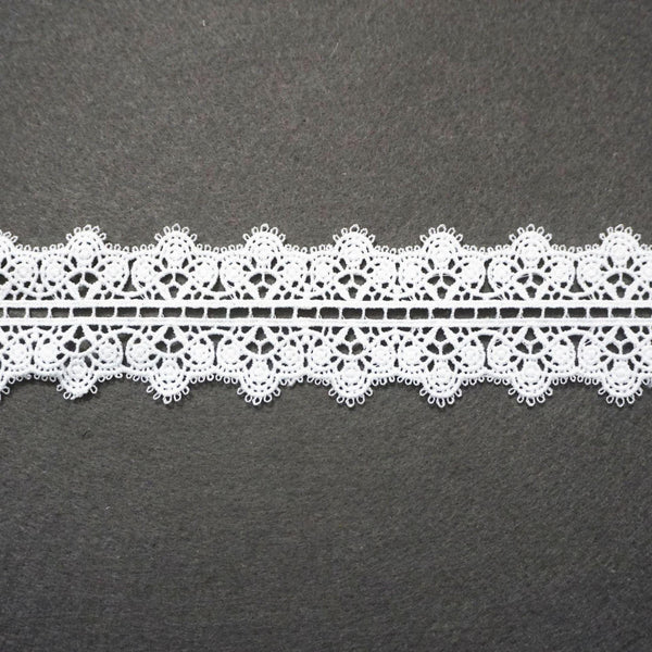 Floral Venice Lace Trim: Off-White Scalloped Guipure Bridal Lace - 2 1/8"