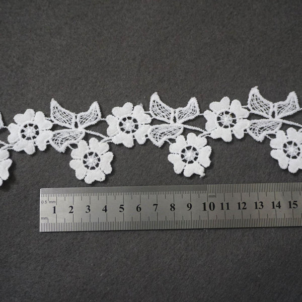 Floral Venice Lace Trim: Off-White Scalloped Guipure Bridal Lace - By The Yard