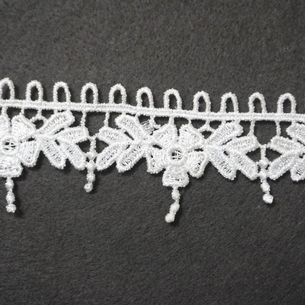Off White Venice Lace Trim: Scalloped Oval Guipure Bridal Lace