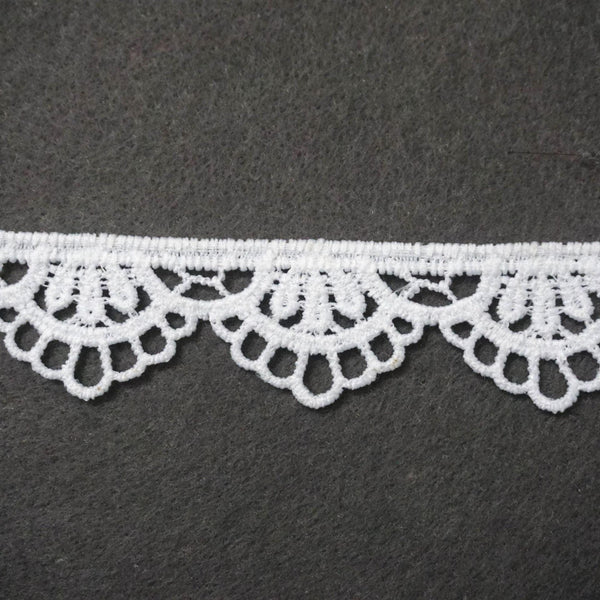 Off White Venice Lace Trim: Scalloped Bridal Guipure Lace - 1 Inch