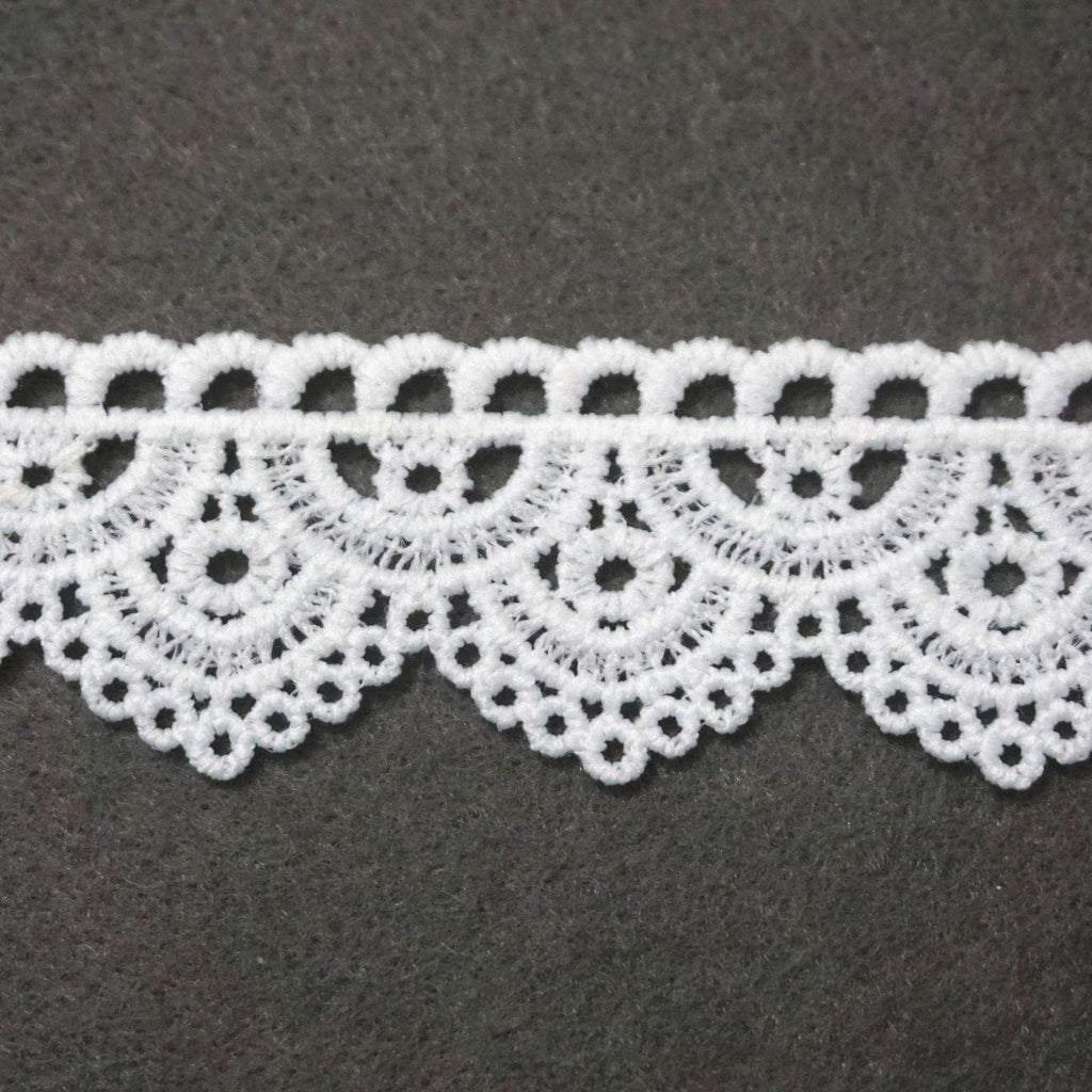 Off-White Venice Lace Trim: Floral Scalloped Guipure Bridal Lace