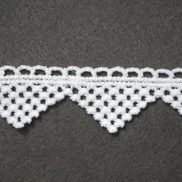 Off-White Venice Lace Trim: Floral Scalloped Guipure Bridal Lace