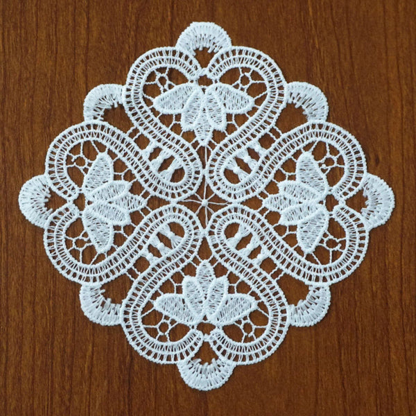 Off White Venice Lace Applique: Floral Guipure Lace (5 3/8 Inches)