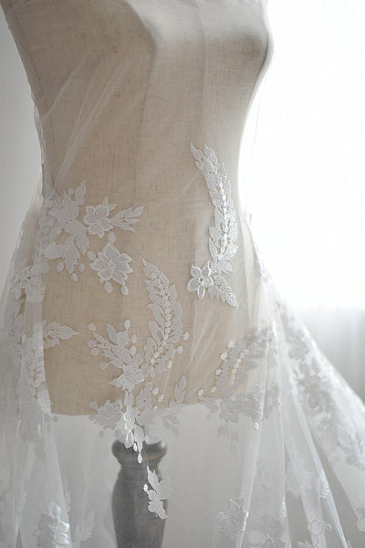 White Embroidered Bridal Lace Fabric: Corded Wedding Gown Lace