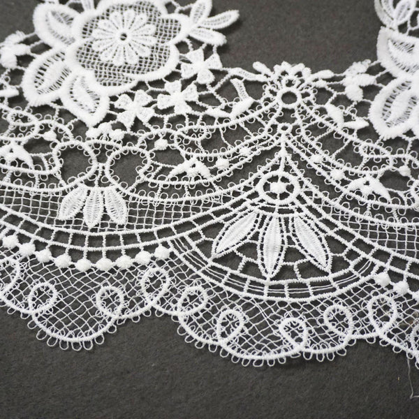 Off White Floral Venice Lace Trim - Scalloped Guipure Lace