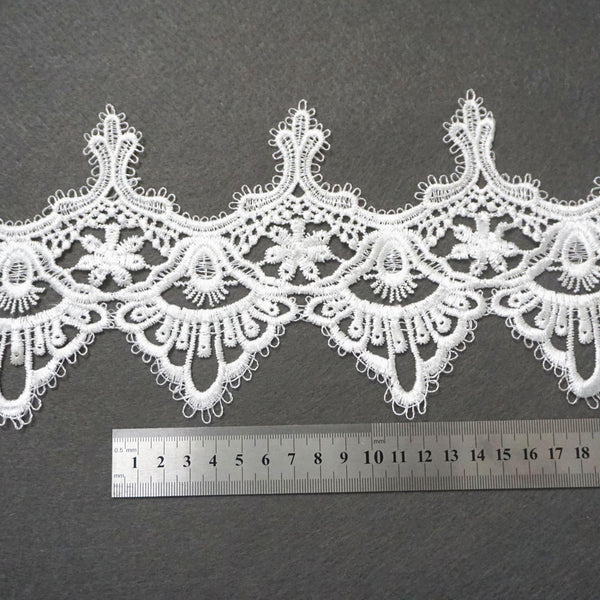 Off White Venice Lace Trim: Floral Scalloped Guipure Lace - By The Yard