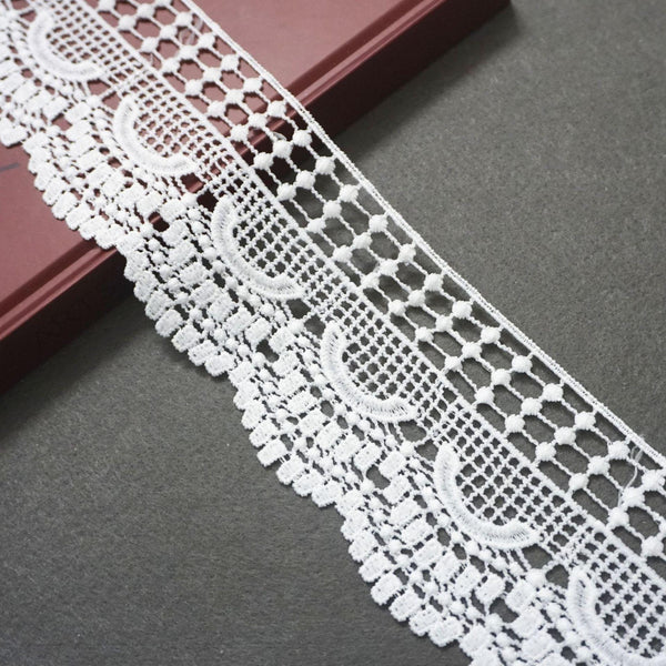 Off White Venice Scalloped Lace Trim - Bridal Guipure Lace