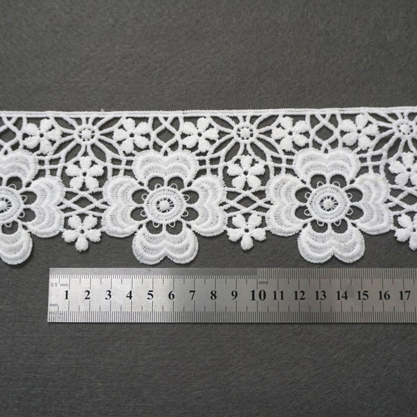 Floral Venice Lace Trim: Off-White Scalloped Guipure Lace, 3-inch