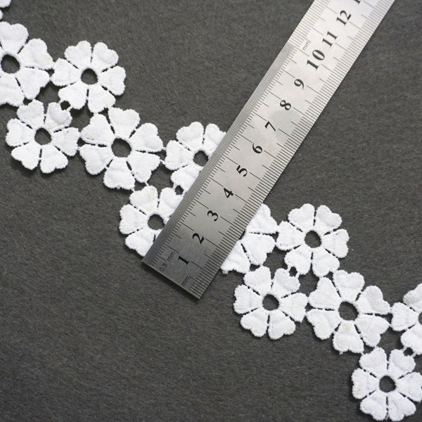 Off White Floral Venice Lace Trim: Scalloped Guipure Bridal Lace