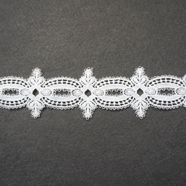 Off White Venice Lace Trim: Scalloped Oval Guipure Bridal Lace - 2 1/8"