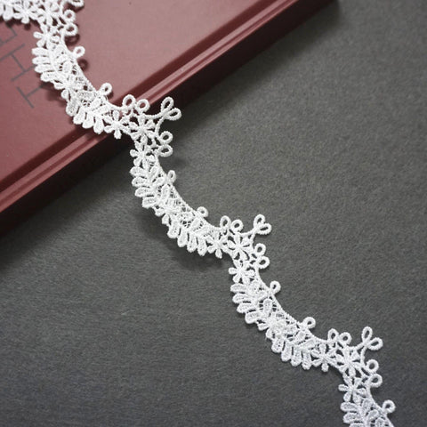 Venice Lace Trim White Vintage Style Vine Pattern Scalloped Edge Sewing Craft Supplies