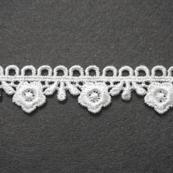 Off White Venice Lace Trim: Floral Guipure Lace Edge, 7/8 inch