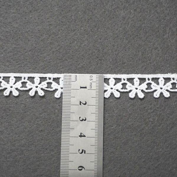 Off White Venice Lace Trim: Small Flower Sewing & Craft Embellishment