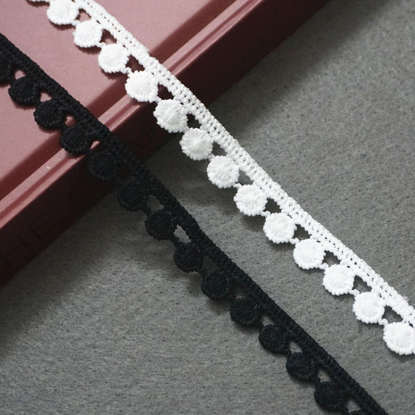 White Venice Lace Trim: Round Pattern, Crafting & Sewing - 1/2 Inch
