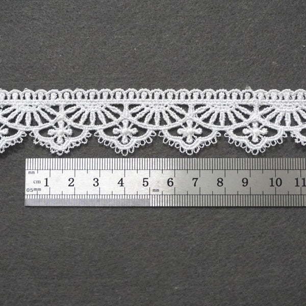 Off-White Venice Lace Trim: Scalloped Bridal Guipure Lace - 1 1/8" Wide