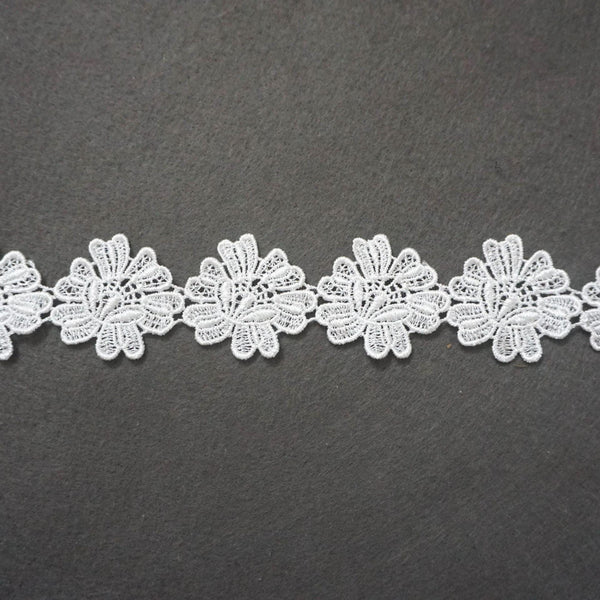 Floral Venice Lace Trim: Off-White Scalloped Guipure Lace - 2 Inch