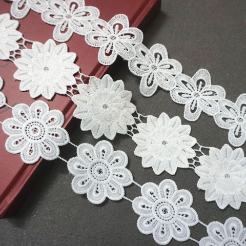 Off White Venice Lace Trim: Floral Guipure Scalloped Edge