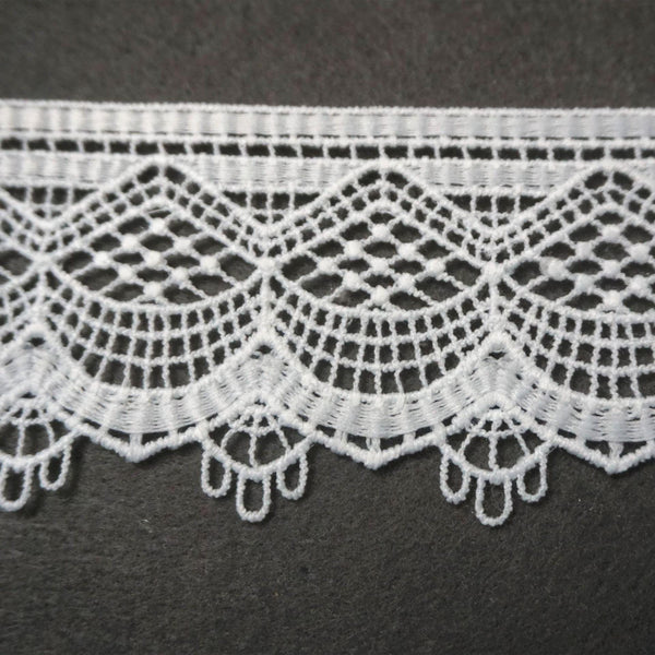 Floral Venice Lace Trim: Off-White Scalloped Guipure Bridal Lace - By The Yard