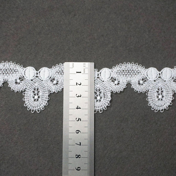 Off White Floral Venice Lace Trim: Scalloped Guipure Bridal Lace