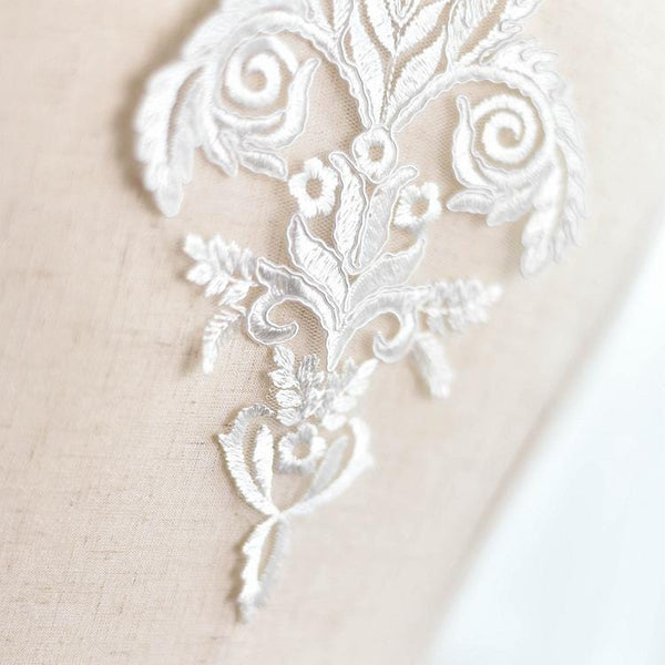 White Lace Bridal Applique: Wedding Dress Bodice (4 3/4 x 10 1/4 in)