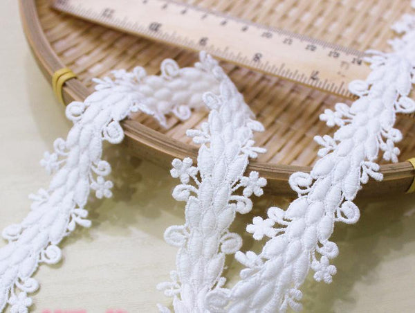 White Cotton Venice Lace Trim: Elegant Floral Sewing & Crafting
