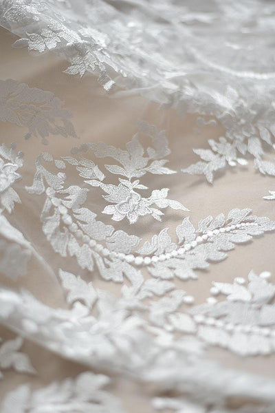 White Embroidered Bridal Lace Fabric: Corded Wedding Gown Lace