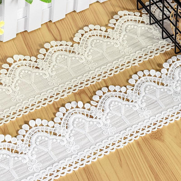 Scalloped Edge Cotton Lace Trim: Elegant Off White Sewing & Craft Décor