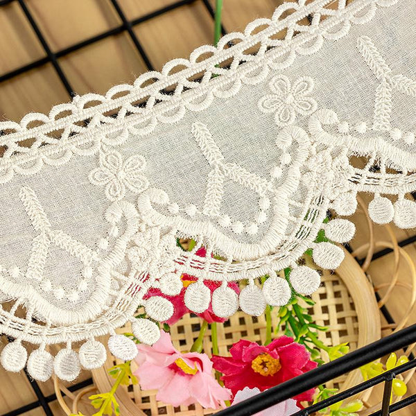 Scalloped Edge Cotton Lace Trim: Elegant Off White Sewing & Craft Décor