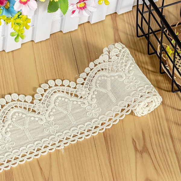 Scalloped Edge Cotton Lace Trim: Elegant Off White Sewing & Craft Décor