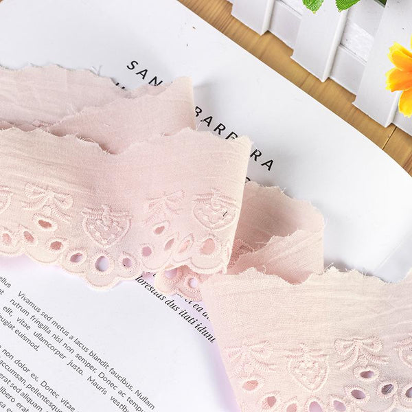 Scalloped Edge Cotton Lace Trim: Elegant Sewing & Crafting Décor
