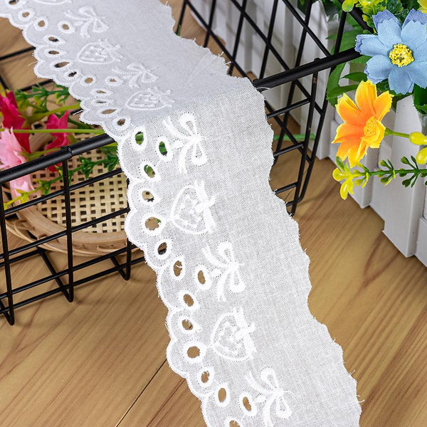 Scalloped Edge Cotton Lace Trim: Elegant Sewing & Crafting Décor