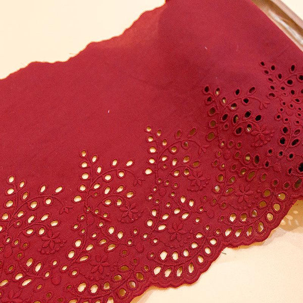 Scalloped Edge Cotton Lace Trim: Elegant Sewing & Craft Décor